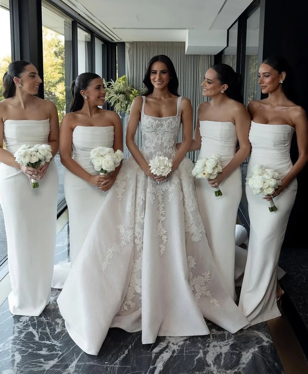 Fashion Wedding Dresses Appliques Bridal Gowns Spaghetti Straps Pearls A Line Princess Mermaid